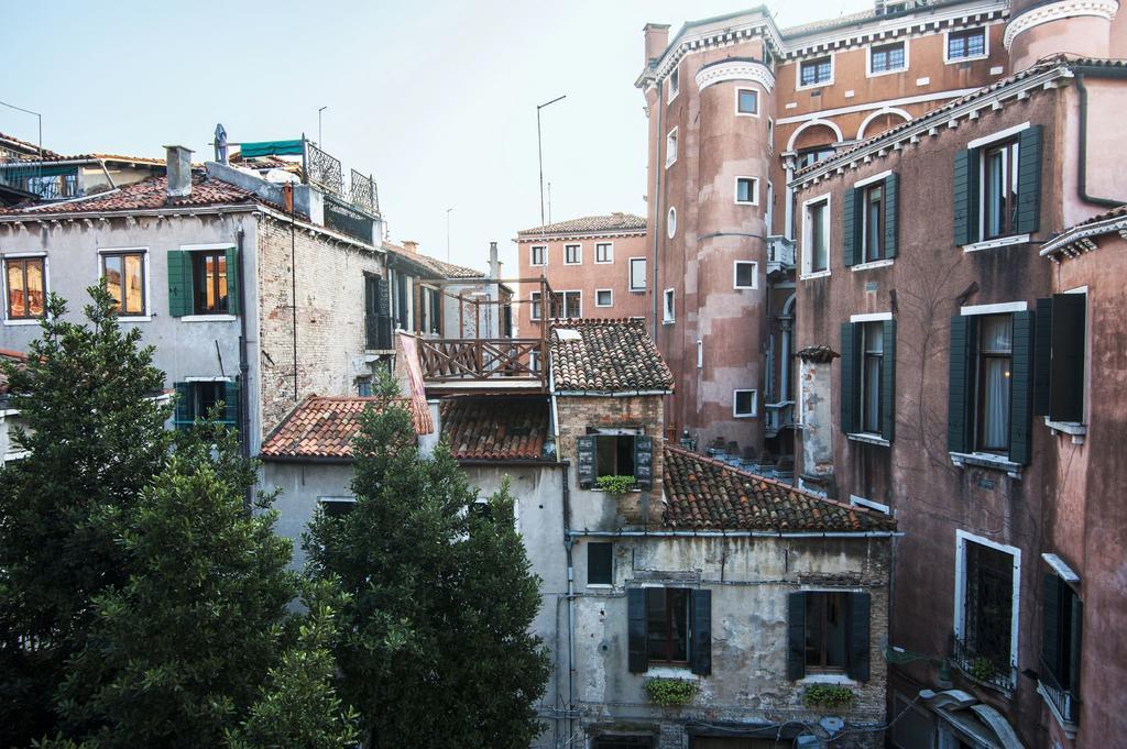 Hotel Locanda Ca' Foscari Veneza Exterior foto